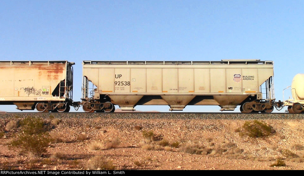 EB Manifest Frt at Erie NV W-Pshr -52